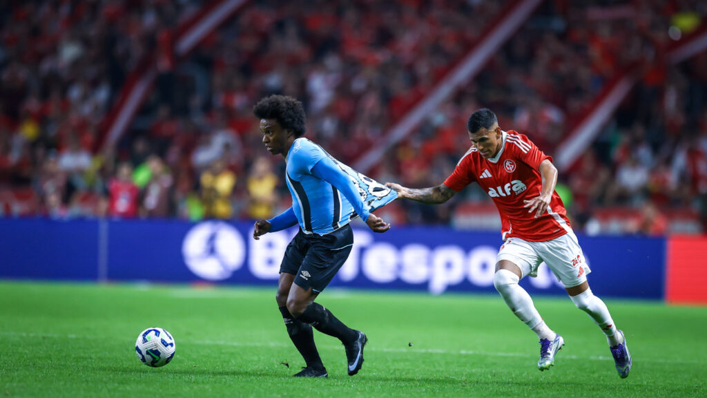 Ex-Grêmio aponta fator decisivo em Willian e projeta impacto imediato no elenco: “chega e joga”