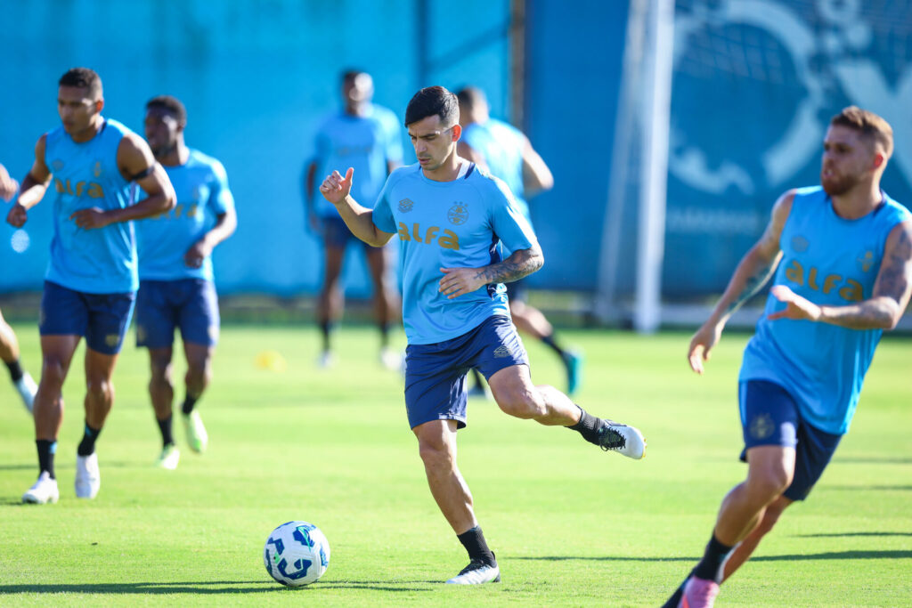 Grêmio encara duelo decisivo e pressão sobre permanência de Mano: “jogo que pesa no futuro”
