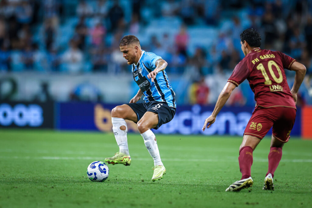 Torcida reage e aponta ‘faxina’ no elenco do Grêmio para 2026