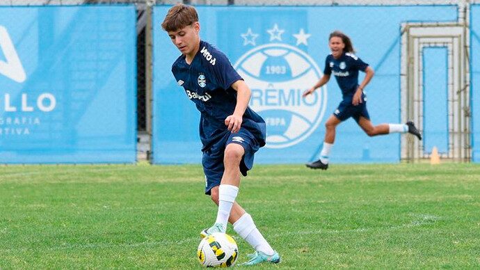 Grêmio vacila na hora decisiva e “deixa escorrer pelos dedos” a preferência por Jefinho