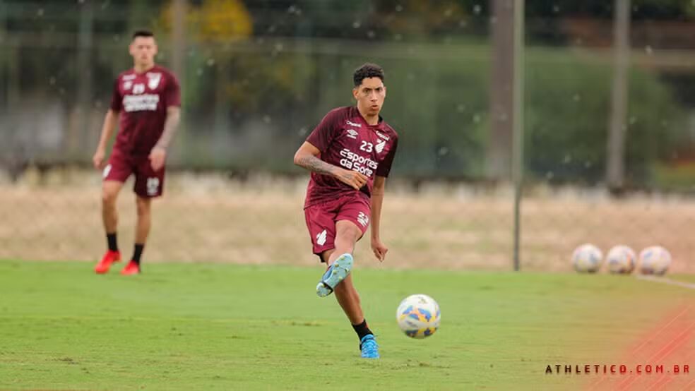 Grêmio mira reforço e “destaque da Série B” entra no radar tricolor