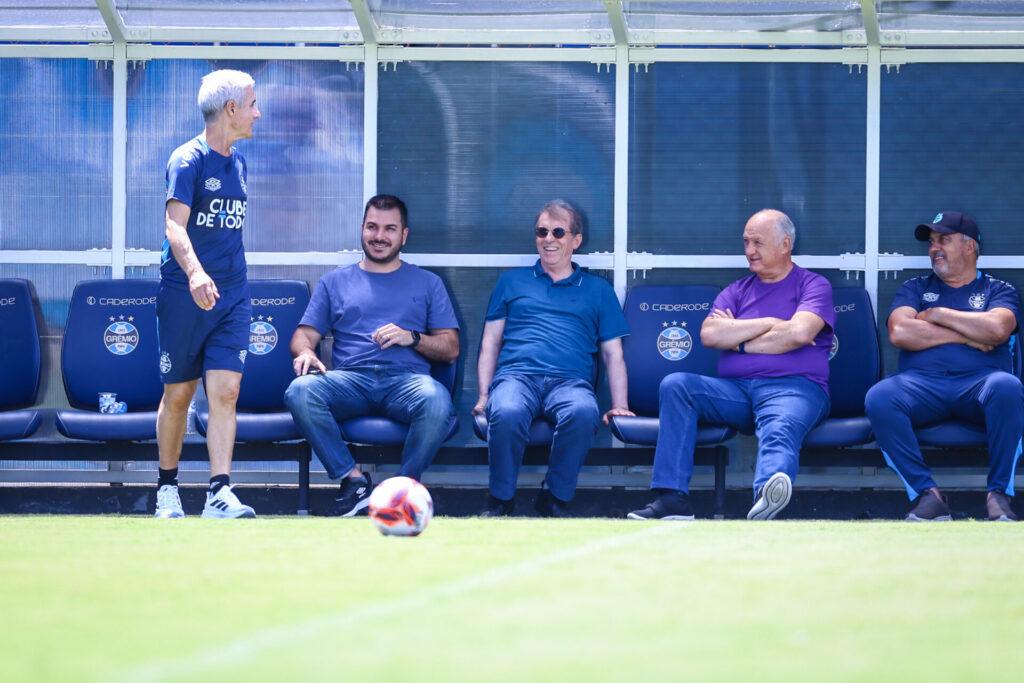 Grêmio prepara “faxina” no elenco e planeja mudanças profundas: "15 ou mais jogadores"