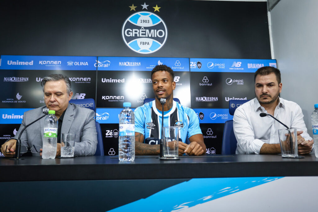 Grêmio pode ter novidade na lateral logo na estreia do Gauchão