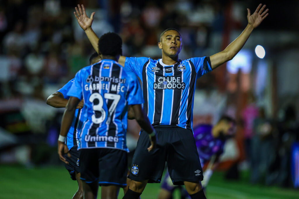 Grêmio faz mistério e aumenta o suspense para o Gre-Nal 449