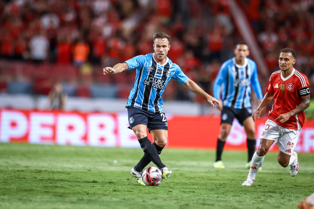 Gre-Nal escancara alerta no Grêmio e deixa recados duros para Luís Castro