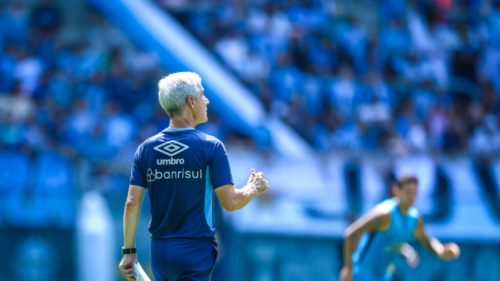 Arena do Grêmio ferve antes da decisão e gesto da torcida do emociona elenco: “A causa é muito nobre”